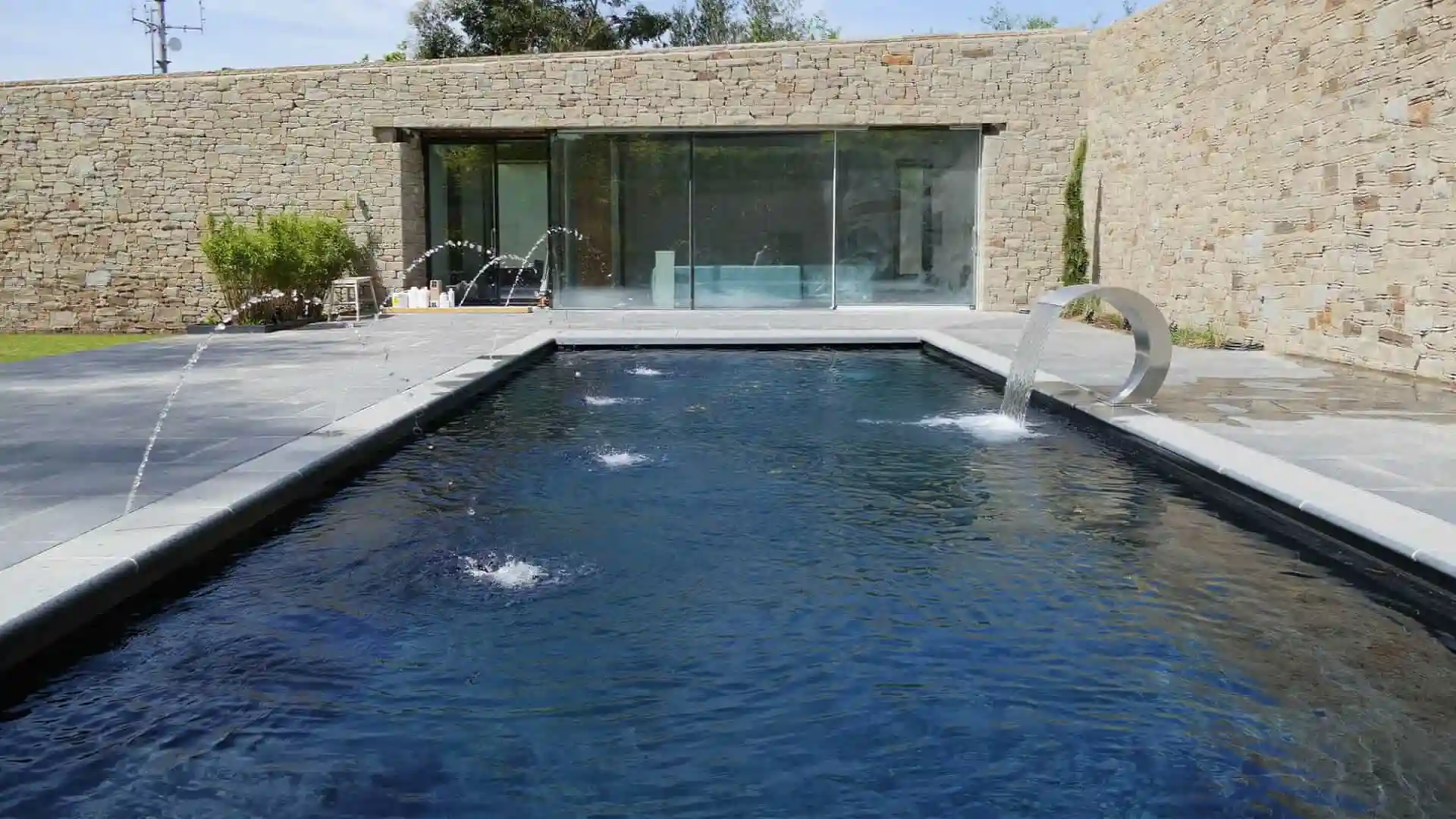 توری و مش فایبرگلاس عایق کاری و آب بندی چیست؟