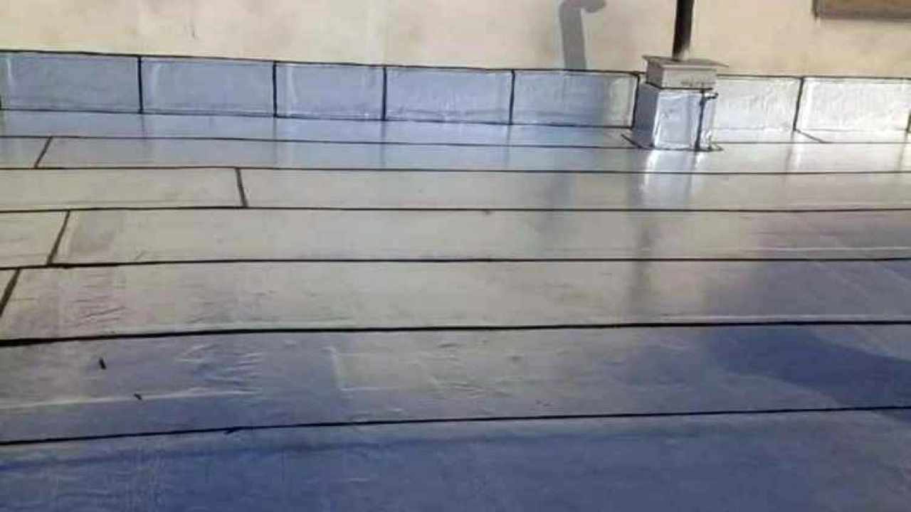 همه چیز درباره ایزوگام پشت بام؛ از نصب تا قیمت و مقایسه با عایق‌های دیگر